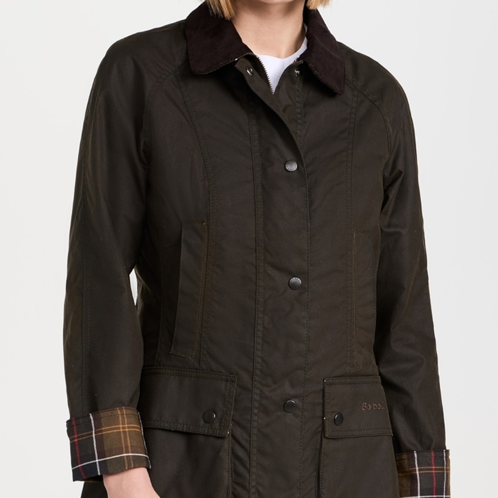Barbour Classic Beadnell Wax Jacket With Hood